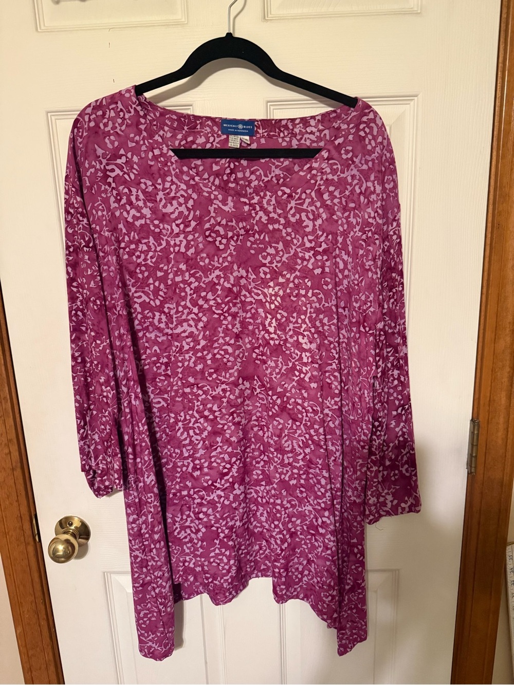 Mexicali Blues Plum Floral Scoop-Neck Tunic